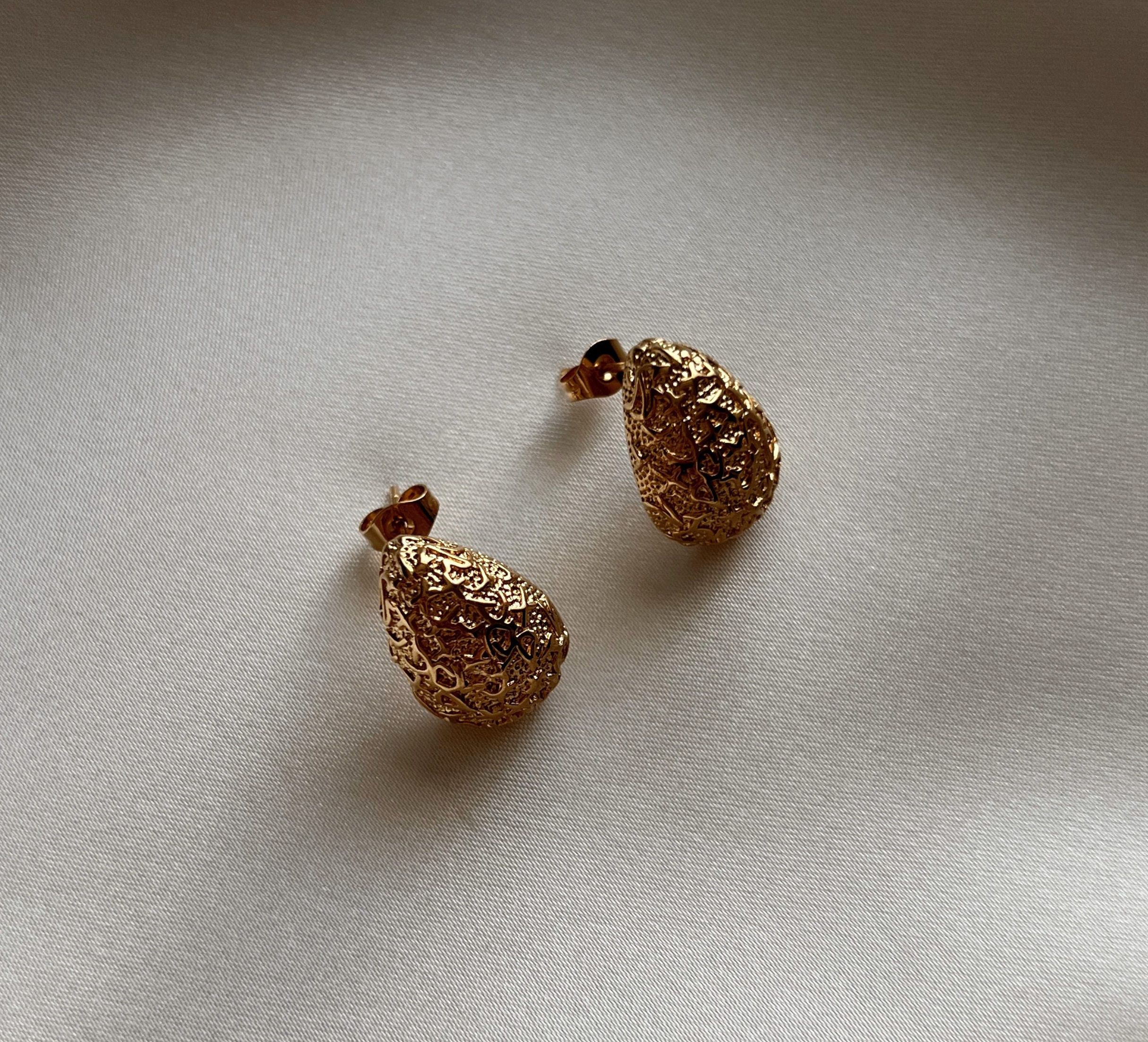 Aretes Dome Martillado