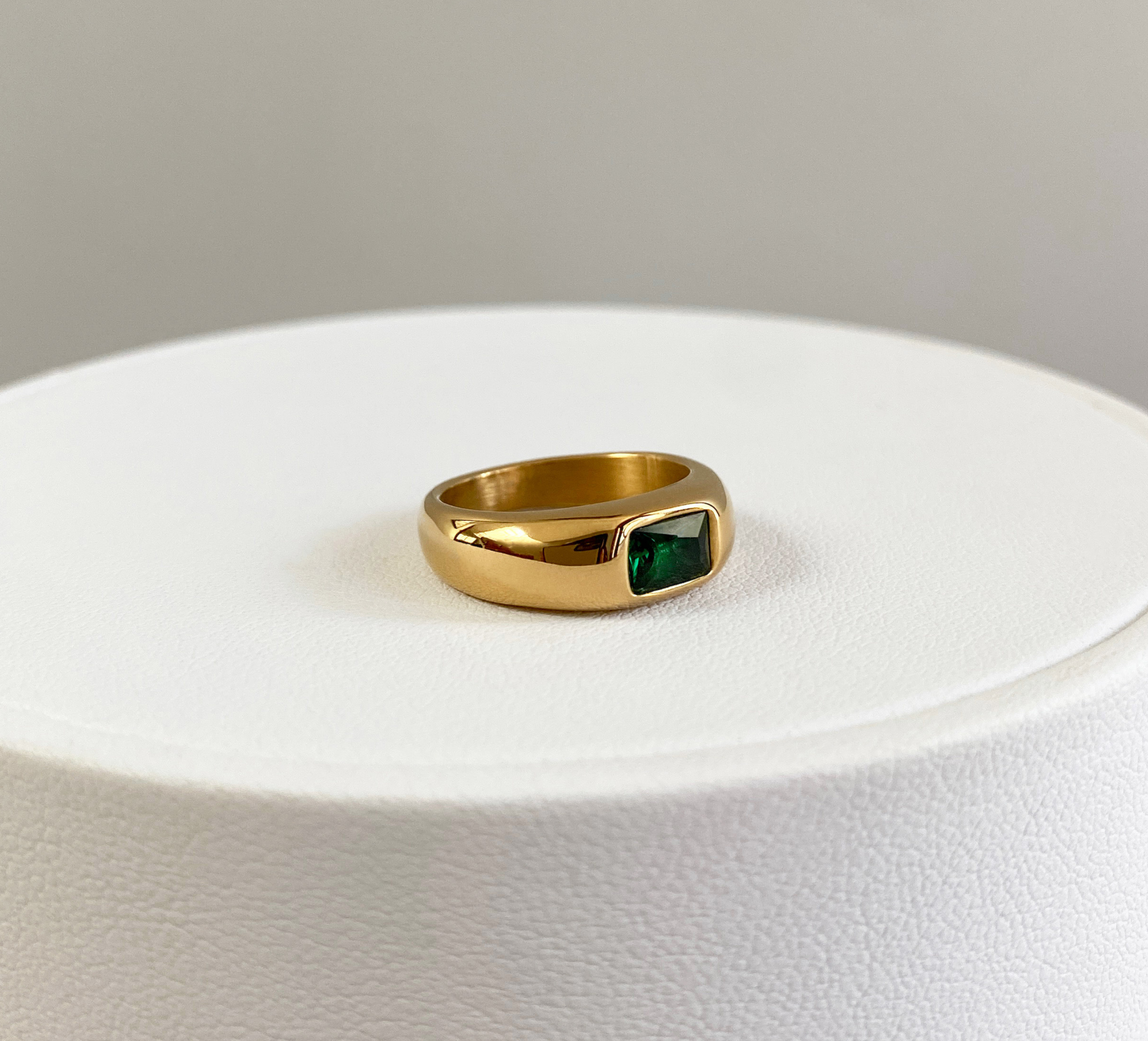 Anillo Baguette Emerald