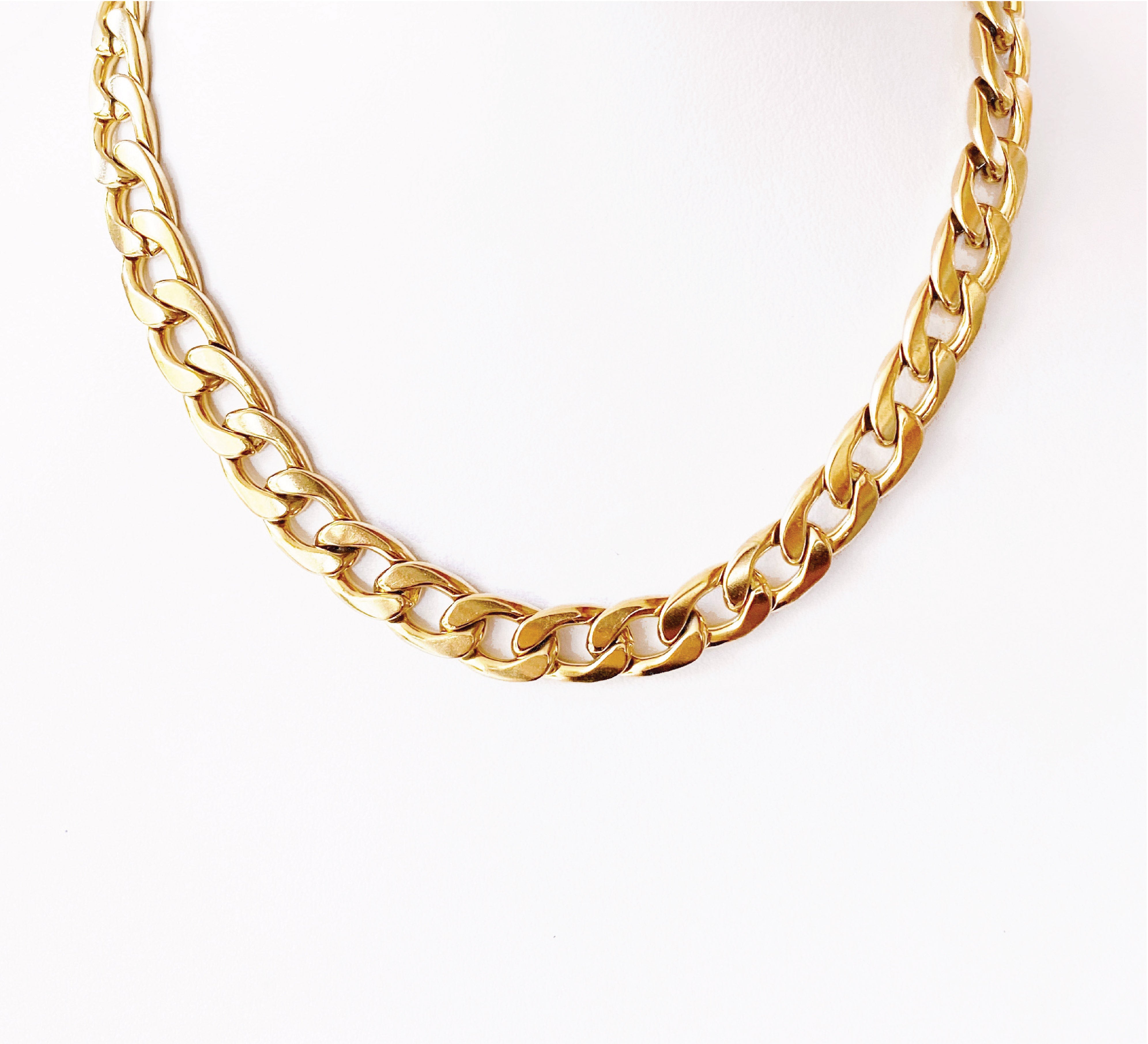 Choker Cártago