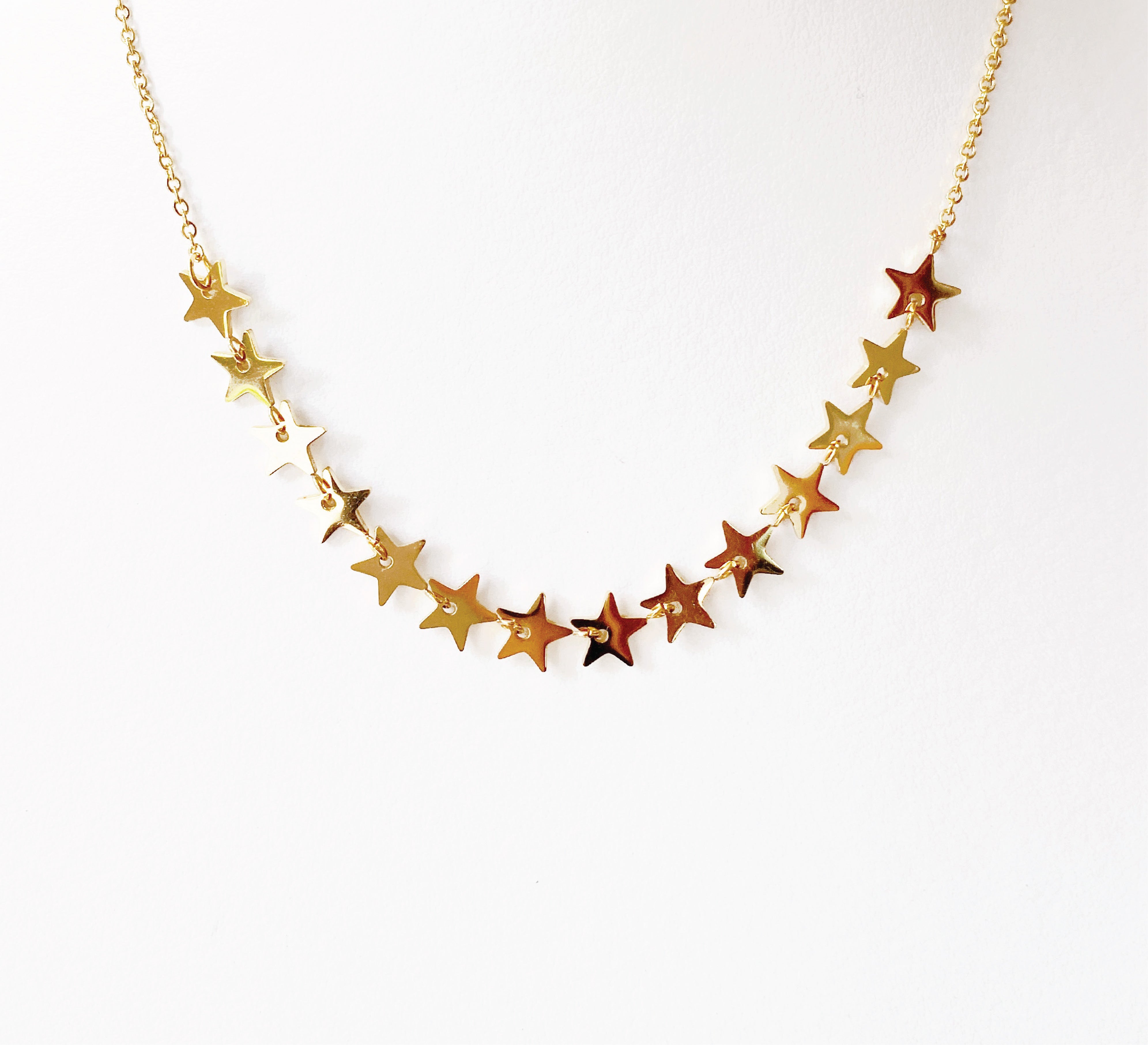 Collar Estrellas Línea