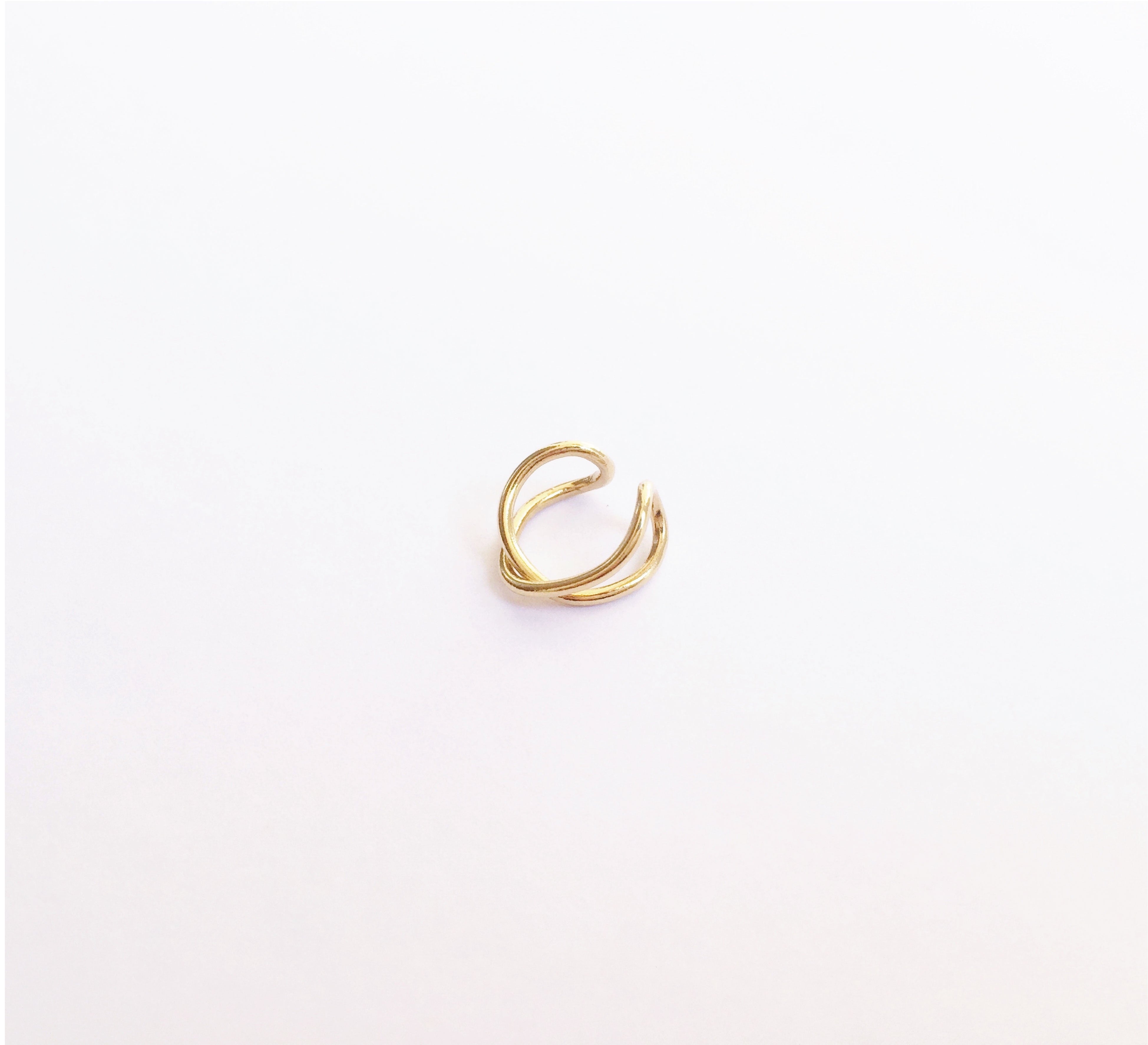 Earcuff Cruzado Grueso (Oro laminado)