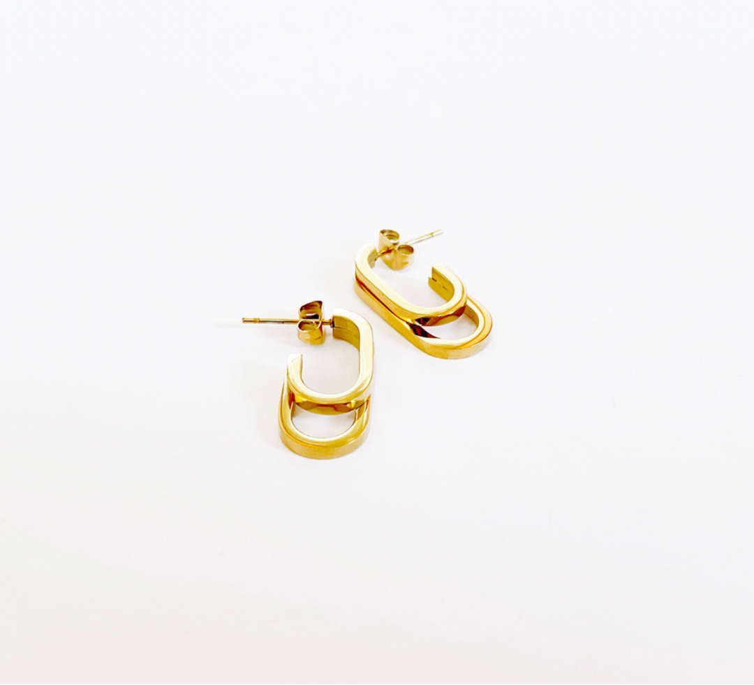 Aretes Cáceres